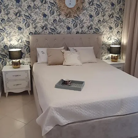 Apartment 19 Sarande